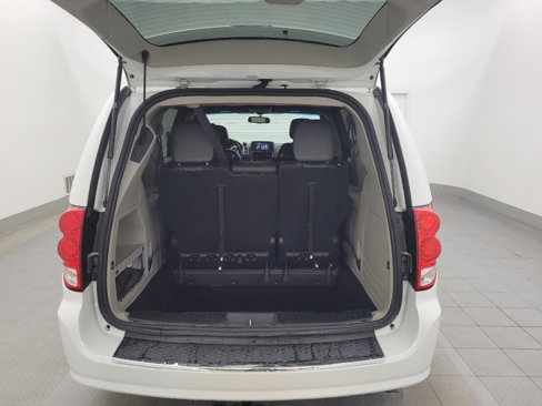 Used 2017 Dodge Grand Caravan SXT image 29