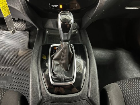 Used 2019 Nissan Rogue Sport S image 26
