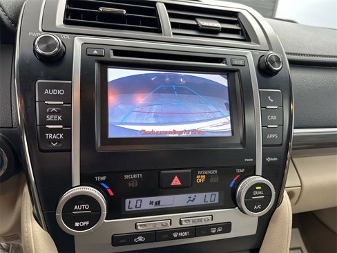 Used 2013 Toyota Camry XLE image 23