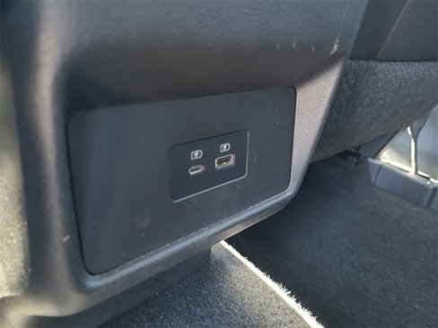 Used 2023 Nissan Rogue SV image 12