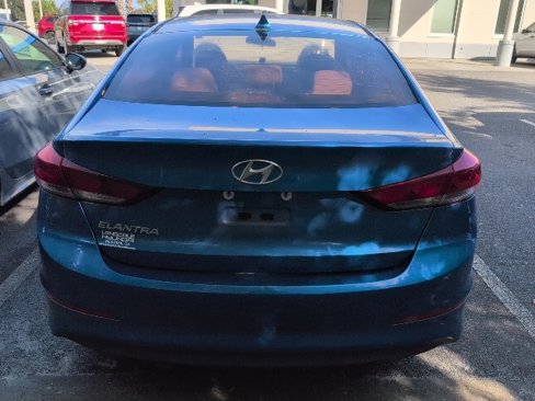 Used 2018 Hyundai Elantra SEL image 3
