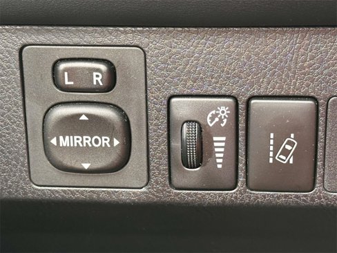 Used 2018 Toyota RAV4 XLE image 24