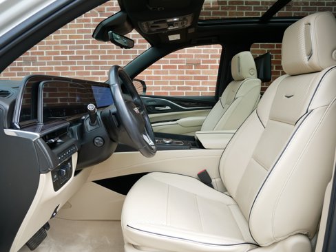 Used 2021 Cadillac Escalade Premium Luxury w/ Driver Assist Tech Package image 6