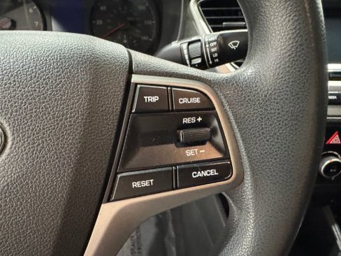Used 2019 Hyundai Accent SE image 12