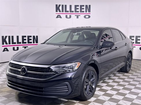 Used 2024 Volkswagen Jetta SE w/ Panoramic Sunroof Package image 3