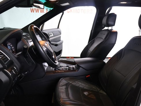 Used 2016 Ford Explorer Platinum image 9