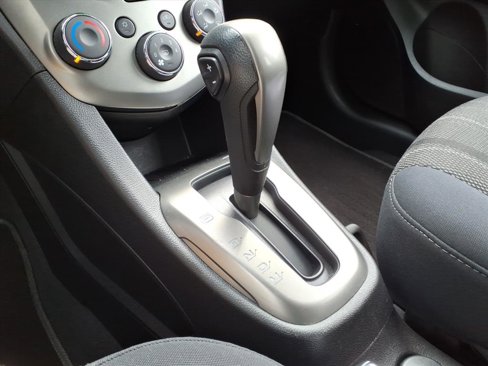 Used 2015 Chevrolet Sonic LT image 12