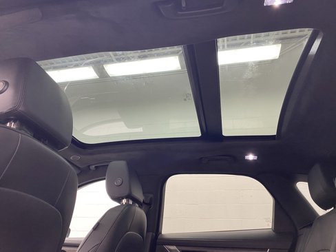 Used 2023 Jaguar F-PACE S image 41