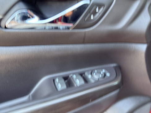 Used 2019 GMC Acadia SLT image 14