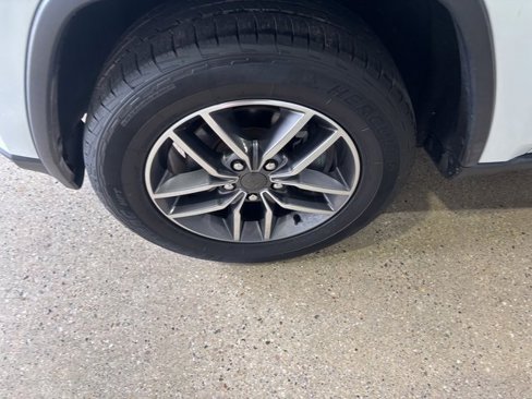 Used 2020 Jeep Grand Cherokee Limited image 11