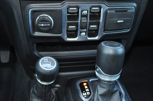 Used 2023 Jeep Wrangler Unlimited Sport image 13