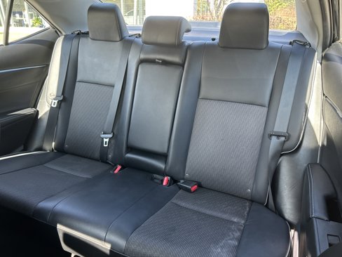 Used 2015 Toyota Corolla S image 16