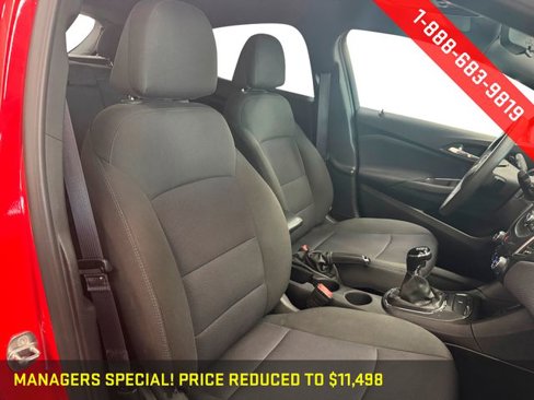 Used 2017 Chevrolet Cruze LT image 10