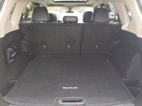 Used 2022 Nissan Rogue SV image 30