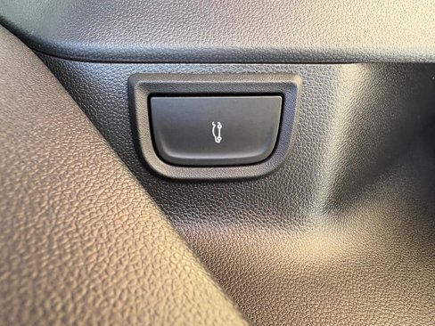 New 2026 Chevrolet Equinox RS w/ Convenience Package III image 18