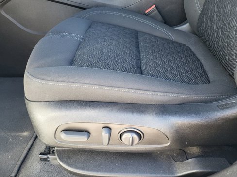 Used 2022 Chevrolet Blazer LT image 17