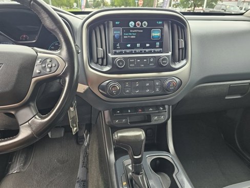 Used 2015 Chevrolet Colorado Z71 image 17