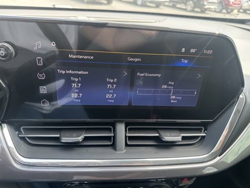 New 2025 Chevrolet Trax ACTIV w/ Sunroof Package image 19