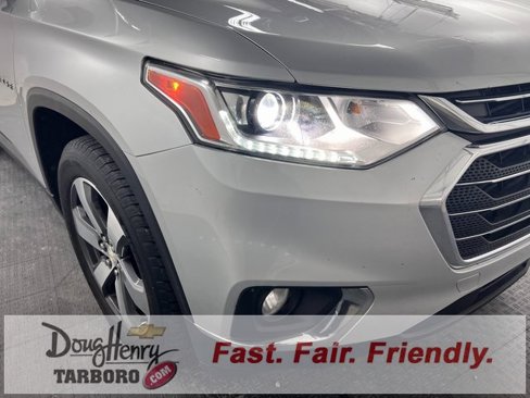 Used 2018 Chevrolet Traverse LT image 9