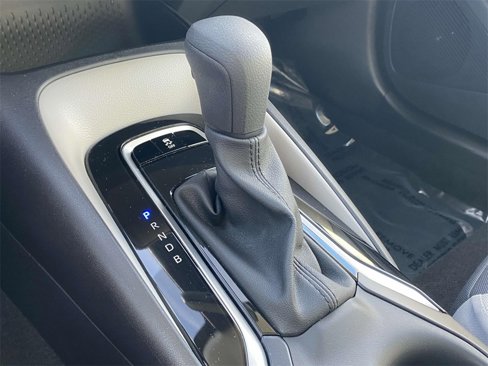 Used 2025 Toyota Corolla LE image 28