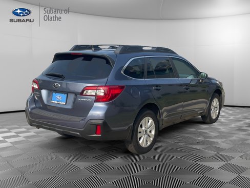 Used 2018 Subaru Outback 2.5i Premium image 10