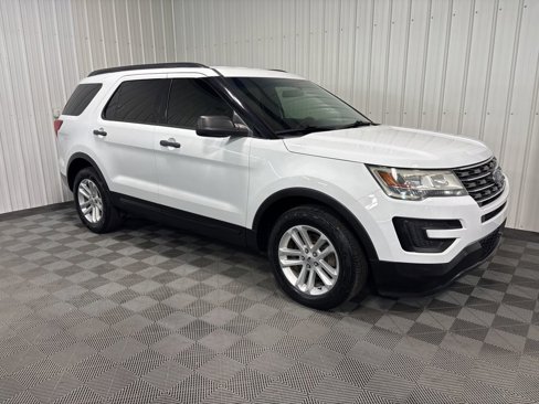 Used 2017 Ford Explorer FWD image 1