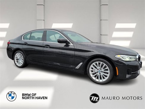 Certified 2022 BMW 530i xDrive w/ Premium Package image 1