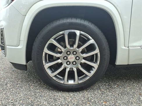 Used 2020 GMC Acadia Denali image 4