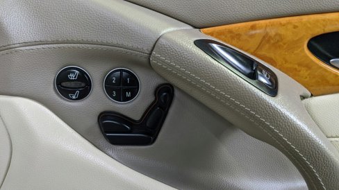 Used 2008 Mercedes-Benz SL 550 image 26