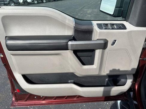 Used 2017 Ford F150 XLT image 10