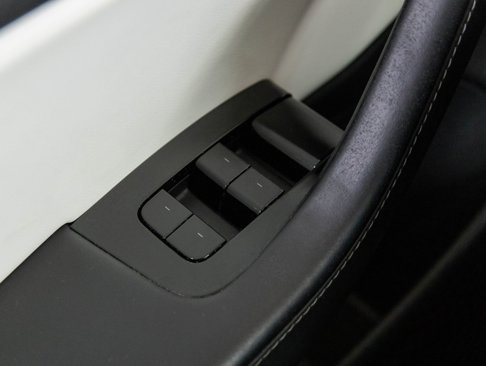 Used 2018 Tesla Model 3 Long Range image 22
