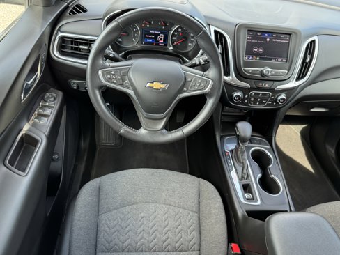 Used 2022 Chevrolet Equinox LT w/ Driver Convenience Package image 12