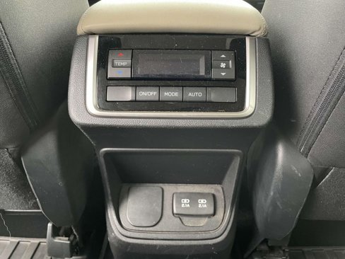 Used 2020 Subaru Ascent Premium w/ Convenience Package image 5