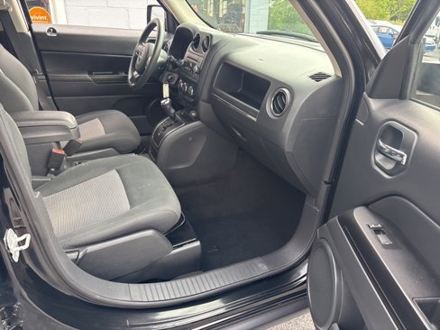 Used 2014 Jeep Patriot Sport w/ Power Value Group image 8