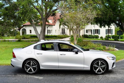 Used 2024 Volvo S60 B5 Core w/ Climate Package image 32