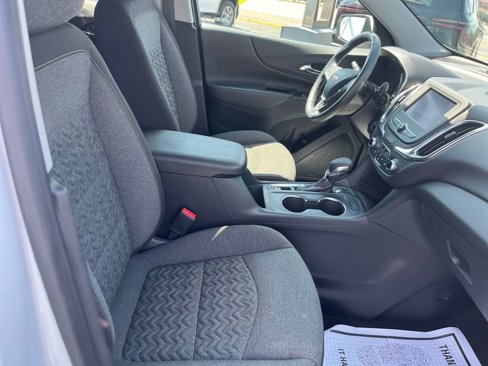 Used 2024 Chevrolet Equinox LT image 30