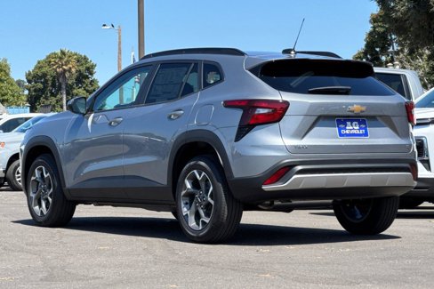 New 2025 Chevrolet Trax LT image 7