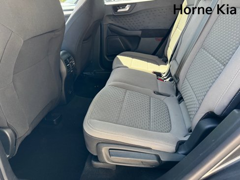 Used 2020 Ford Escape SE image 13