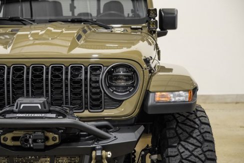 Used 2025 Jeep Gladiator Sport image 5