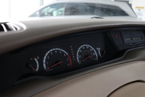 Used 2000 Toyota Avalon XL image 11