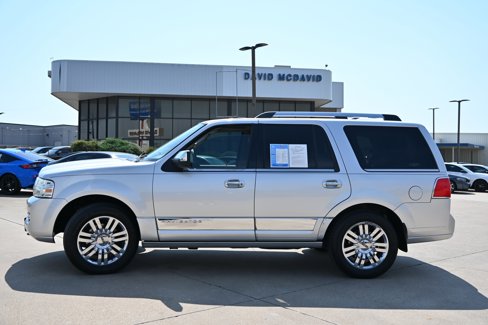 Used 2010 Lincoln Navigator 4WD image 7