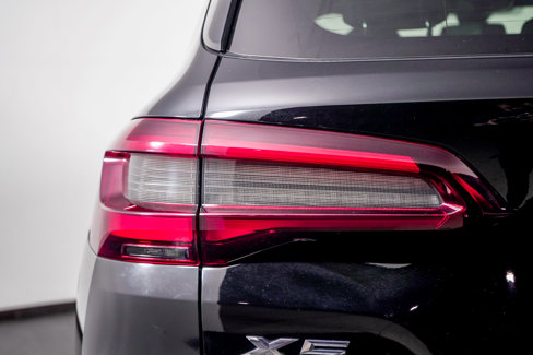 Used 2023 BMW X5 sDrive40i w/ Parking Assistance Package image 13
