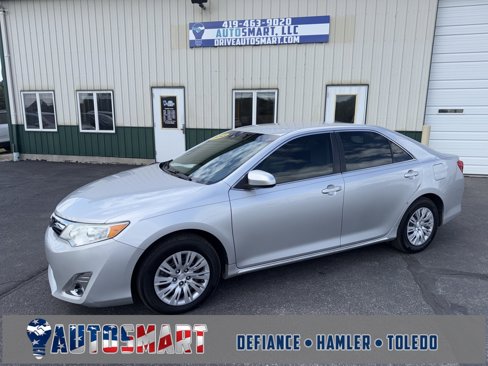Used 2013 Toyota Camry LE image 3