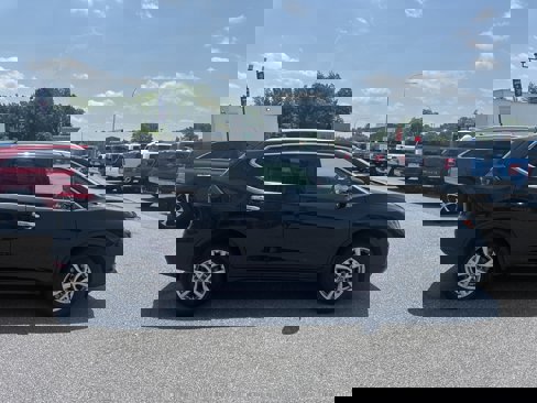 Used 2020 Nissan Rogue SV image 4