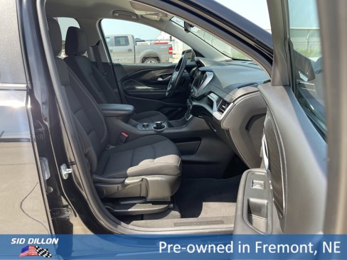 Used 2022 GMC Terrain SLE w/ Driver Convenience Package image 6