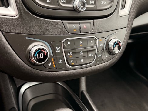 Used 2025 Chevrolet Malibu LT image 17