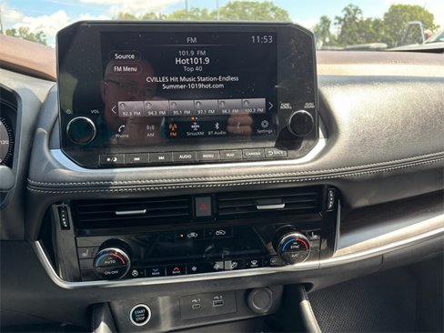 Used 2023 Nissan Rogue Platinum w/ Platinum Premium Package image 20