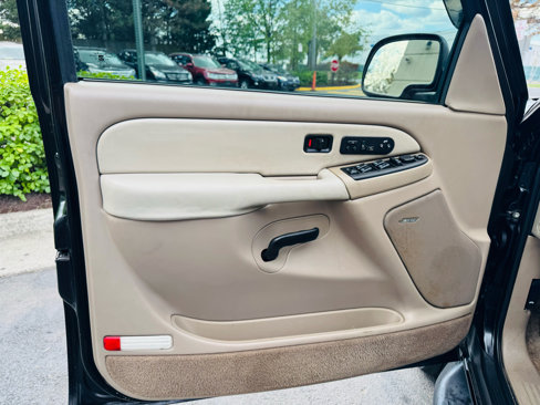 Used 2003 Chevrolet Suburban LT w/ LT Preferred Equipment Group image 39