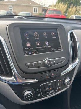 Used 2024 Chevrolet Equinox LS image 25
