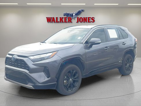 Used 2022 Toyota RAV4 SE w/ SE Grade Weather Package image 7